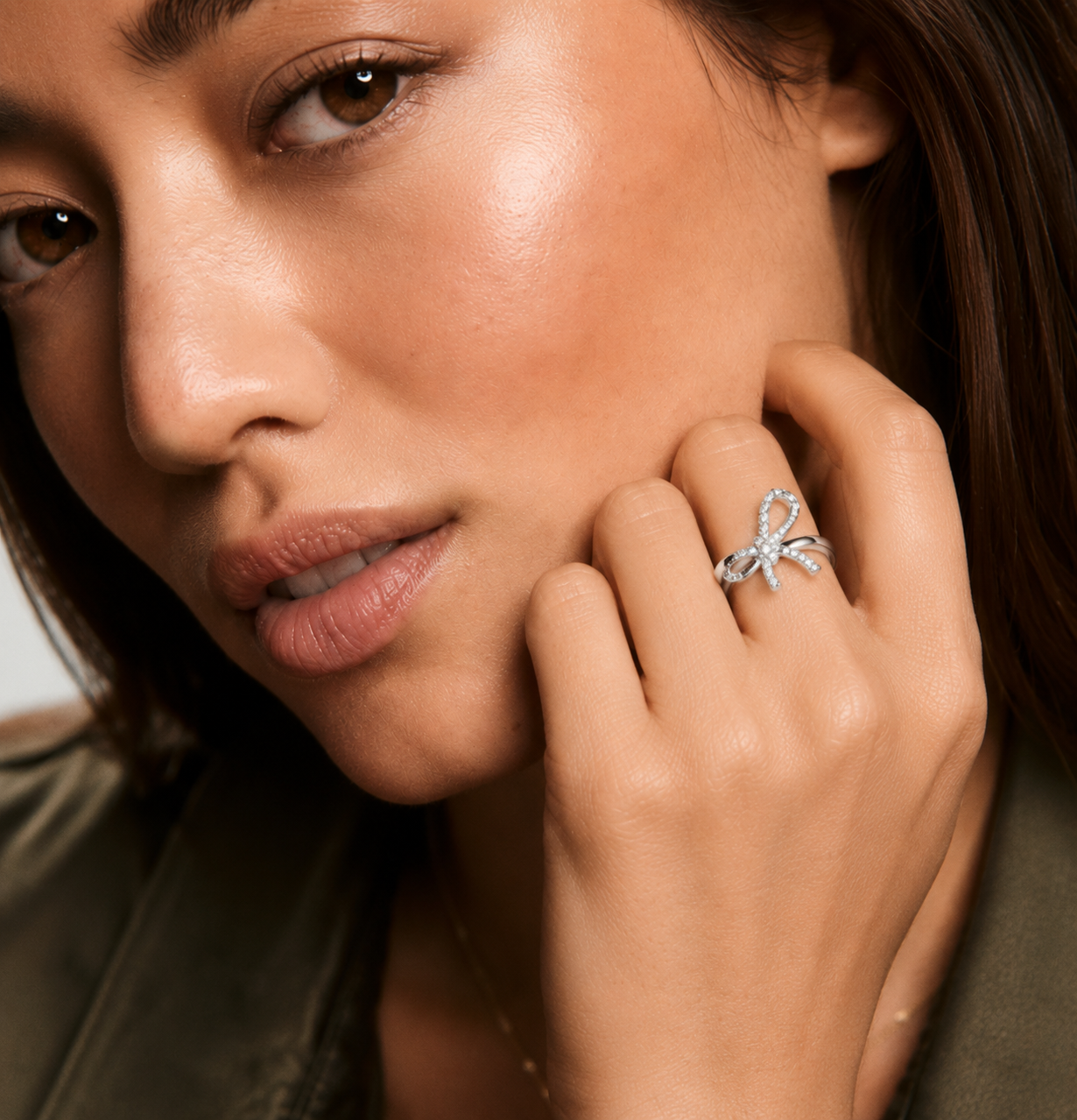Éloise Bow Ring